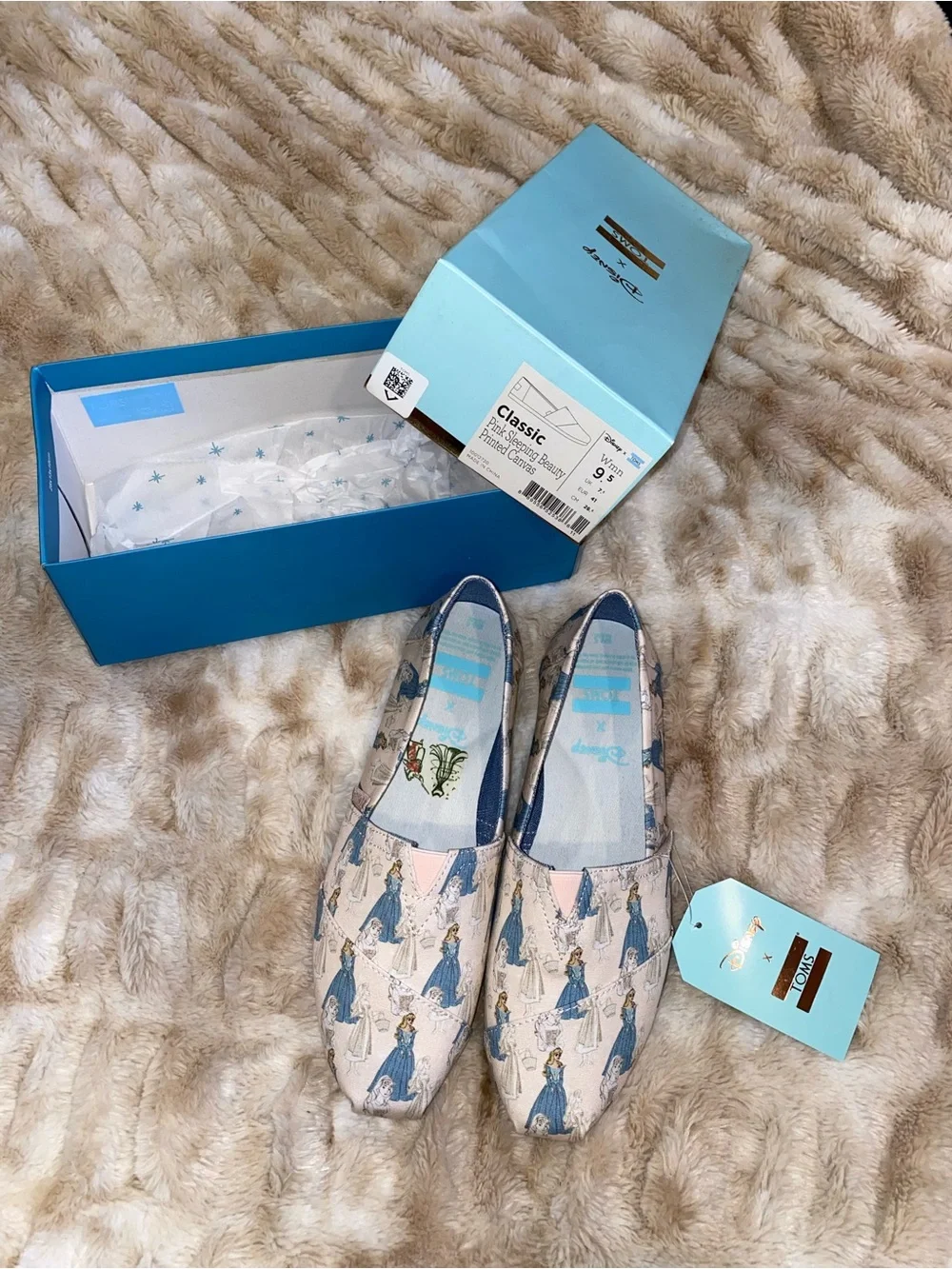 Toms easy slip